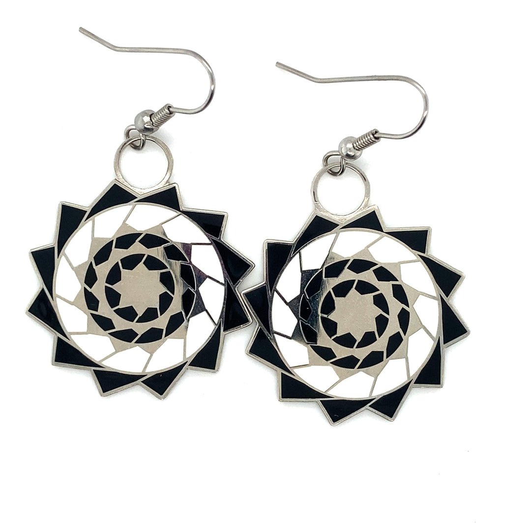 Pinecone Patchwork Medium Earrings (Black White)