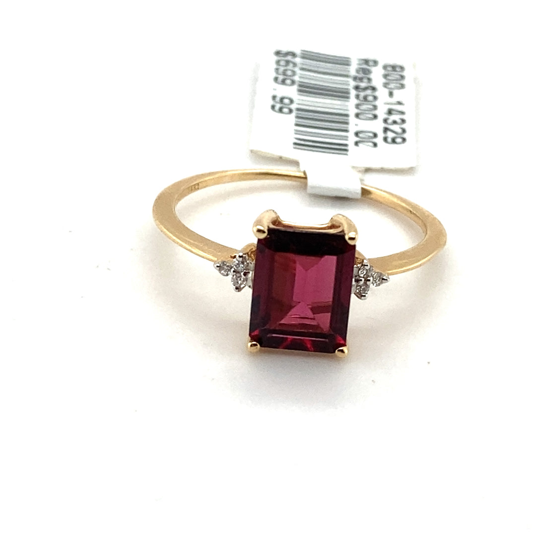 Garnet Emerald Cut 8x6mm 1.60ct w/Dia 14k Yellow Gold Ring