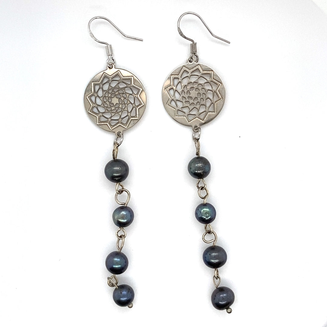 Black Pearl Earring Pinecone Patchwork