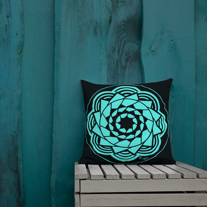 Pinecone Patchwork Premium Pillow Black / Teal